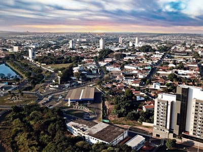 Imóveis Leme e Santa Cruz da Conceição SP